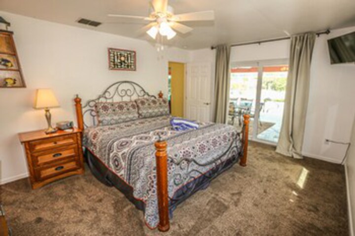 Room 30 of 37