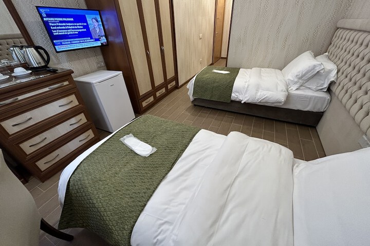 Room 46 of 95