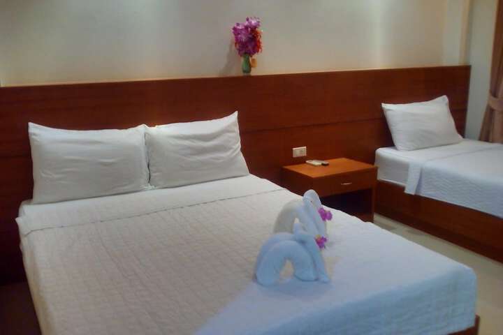 Room 25 of 63