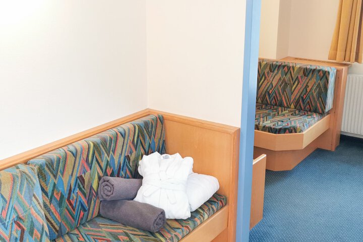 Room 8 of 46