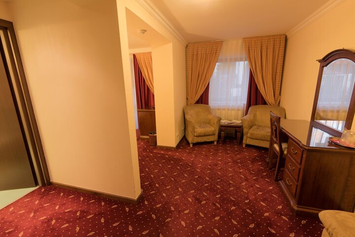 Room 29 of 73