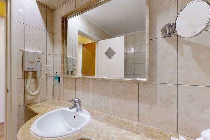 Room 39 of 88
