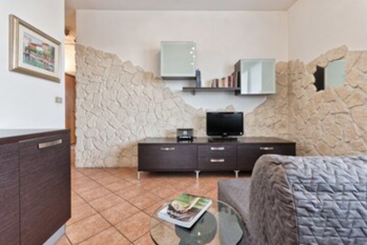 Room 16 of 20