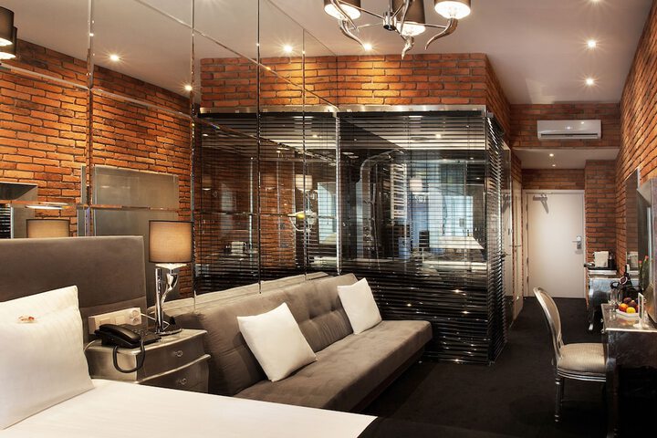 Room 46 of 112