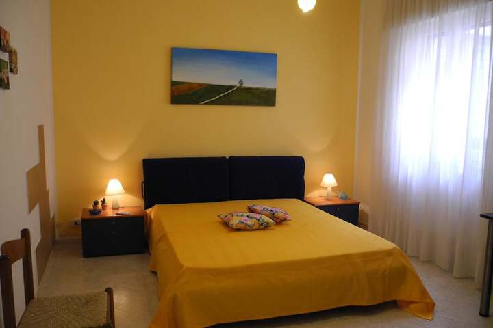 Room 18 of 49