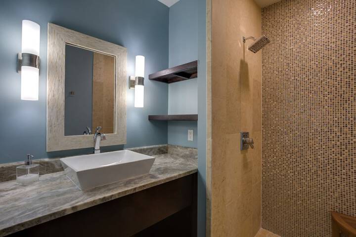 Room 109 of 179