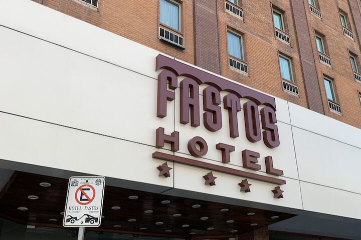 Exterior of Hotel Fastos