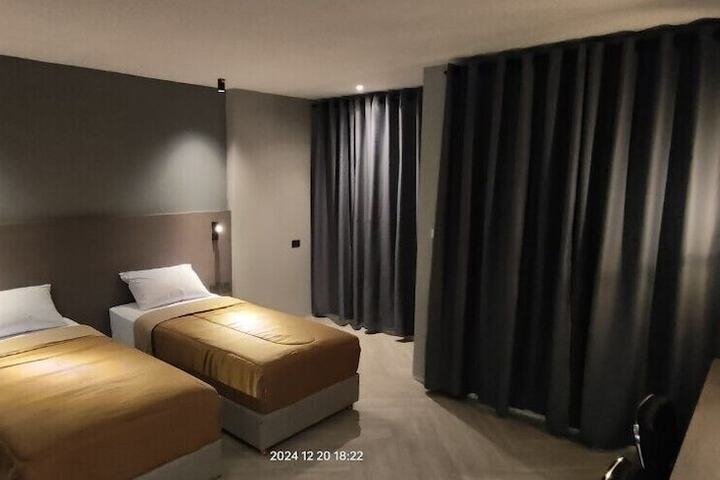 Room 3 of 45