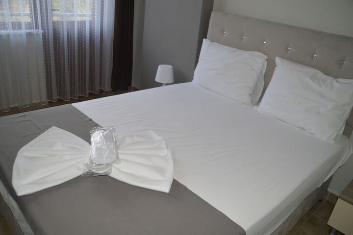 Room 10 of 39