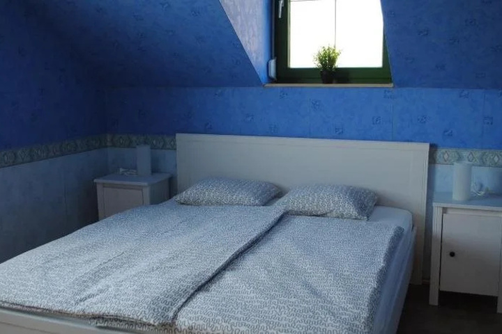 Room 5 of 24
