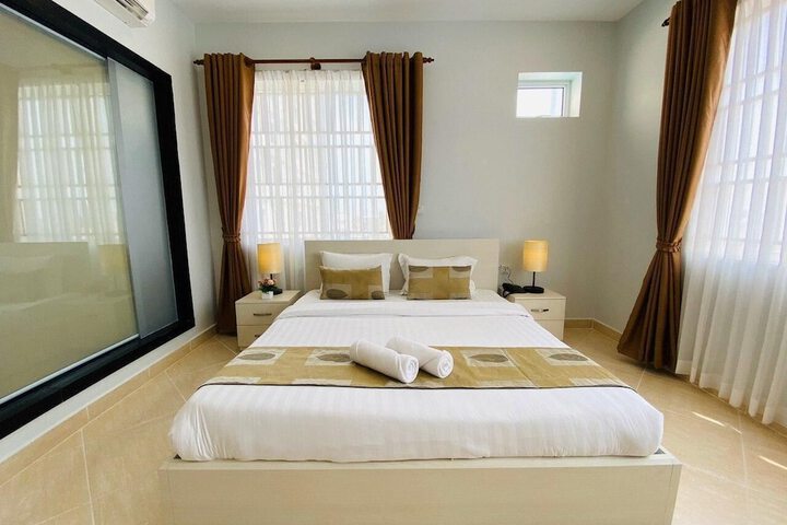 Room 14 of 40