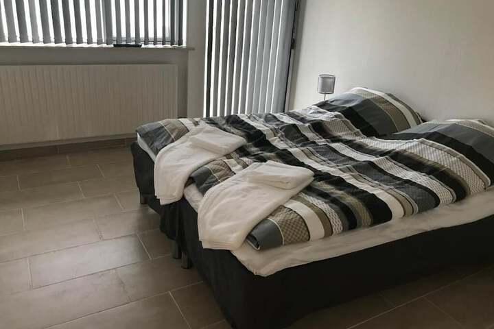 Room 14 of 20