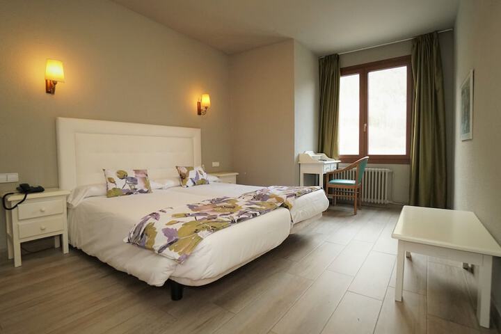 Room 14 of 27
