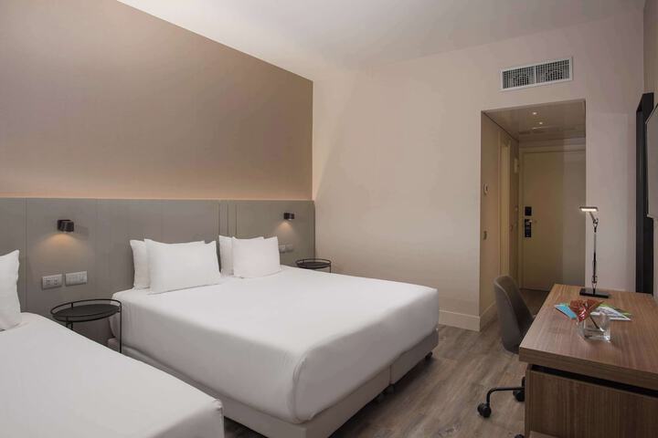 Room 20 of 81
