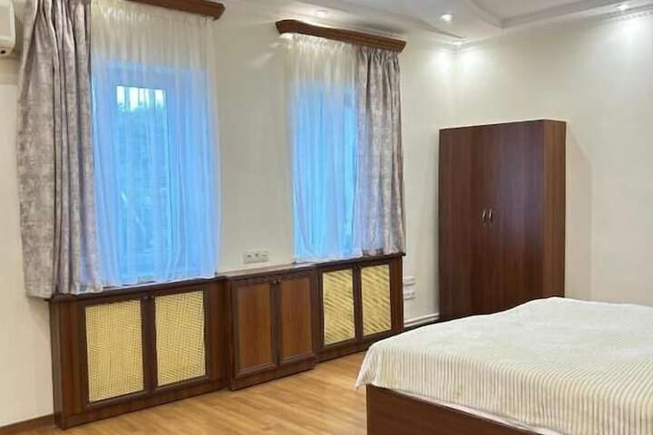 Room 13 of 47