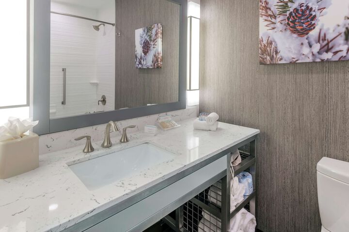 Bathroom shower