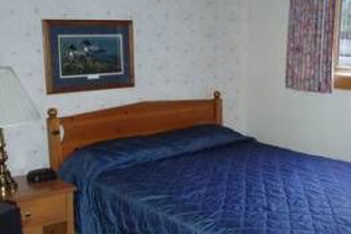 Room 2 of 16