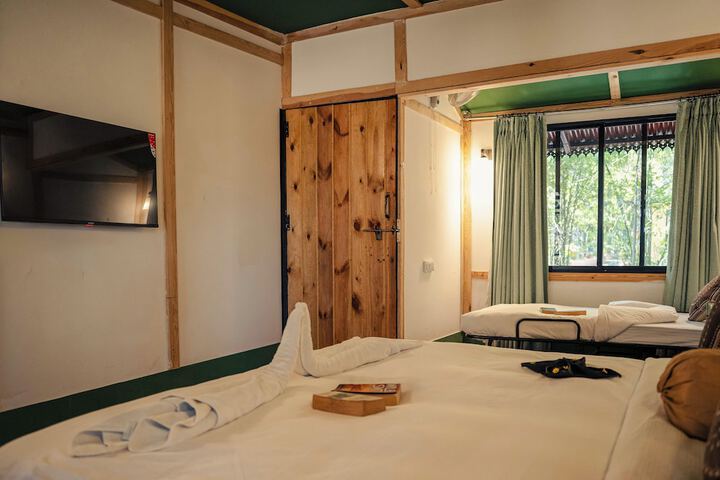 Room 8 of 89