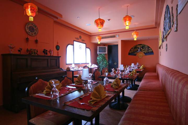 Dining Photos