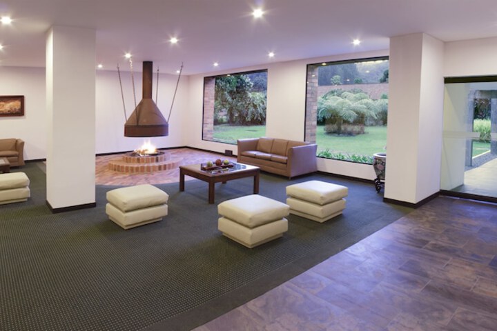 Guest Lobby