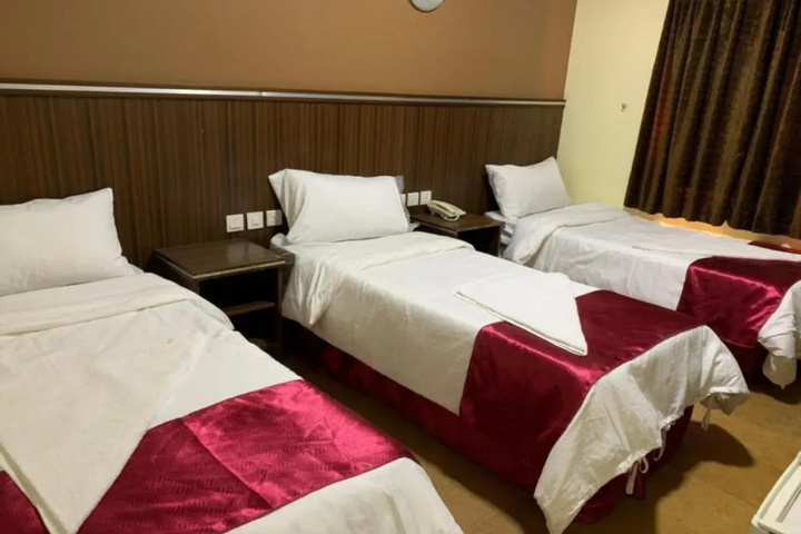 Room 2 of 9
