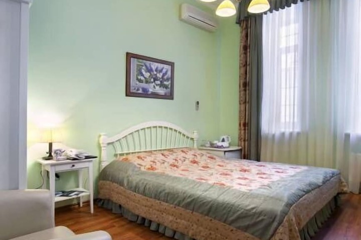 Room 27 of 58