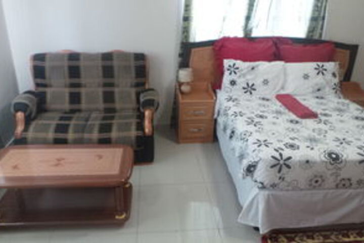 Room 3 of 20