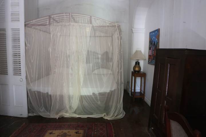 Room 72 of 155