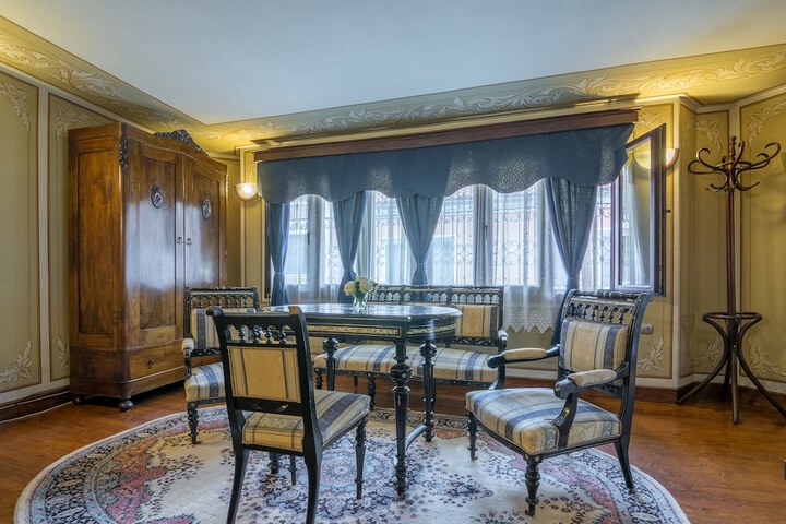 Room 41 of 79