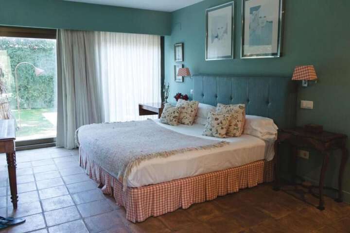 Room 3 of 116