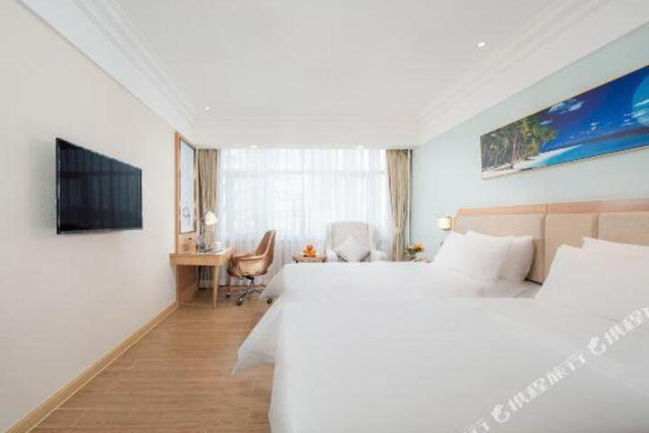Vienna 3 Best Hotel (Beijing Gucheng subway station store)