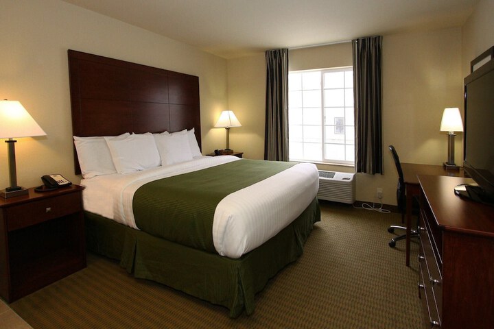 King Guest Room (9 of 17)