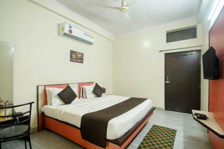 Room 34 of 60