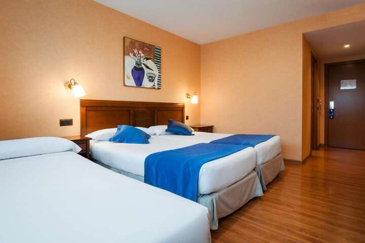 Room 9 of 21