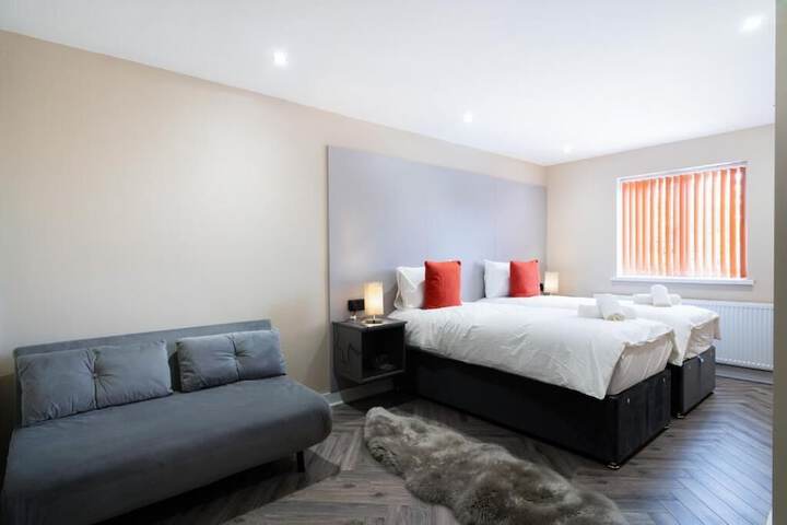 Room 3 of 24