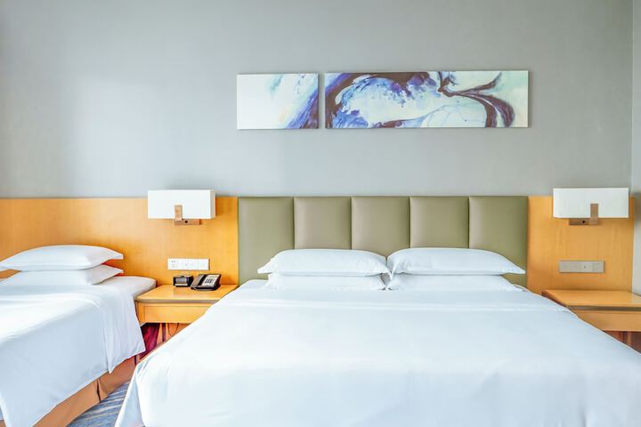 Room 28 of 116