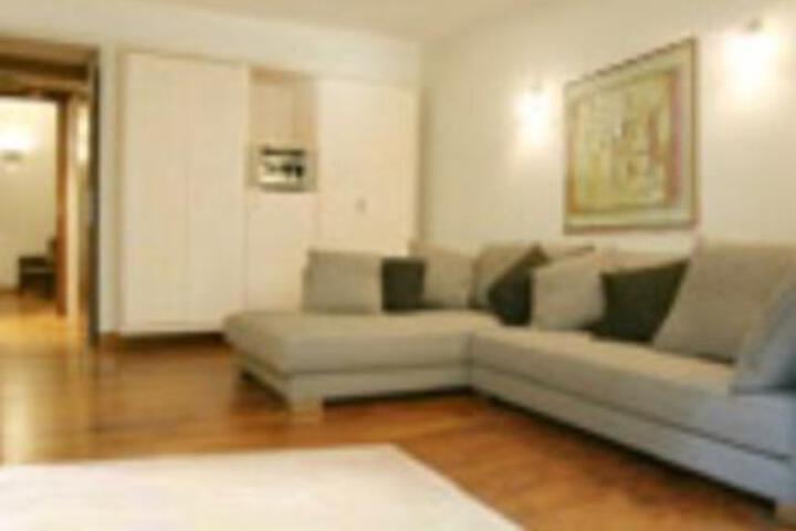 Photo of The Place - Spiga