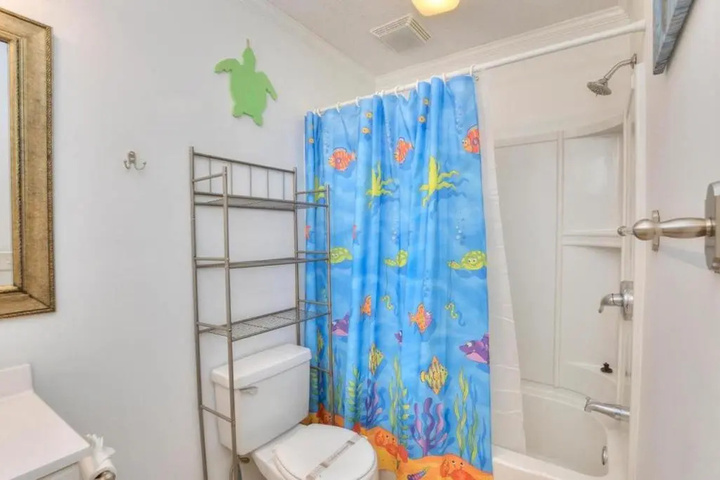 Room 7 of 17