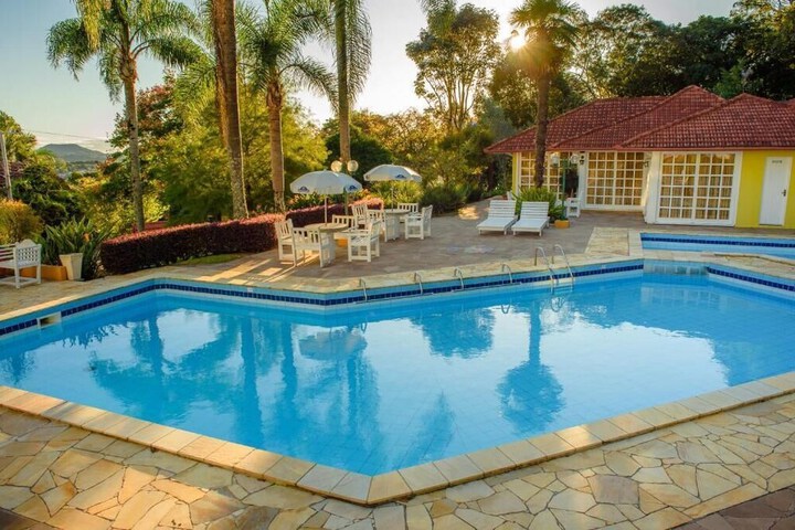 Pool 80 of 95