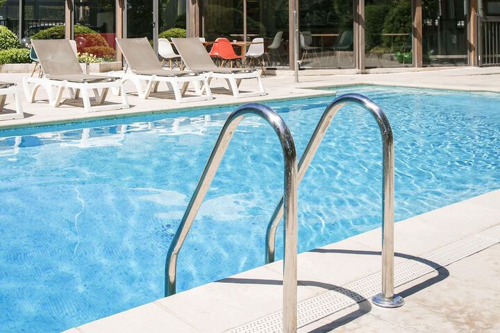 Pool 66 of 132