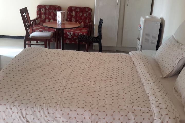 Room 9 of 17