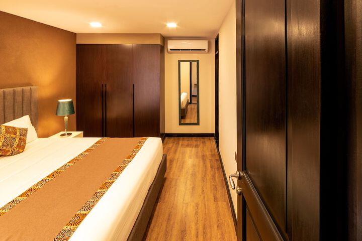 Room 20 of 223
