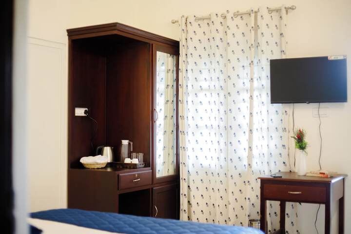 Room 34 of 62