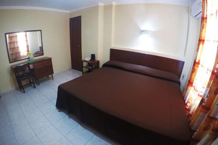 Room 29 of 65