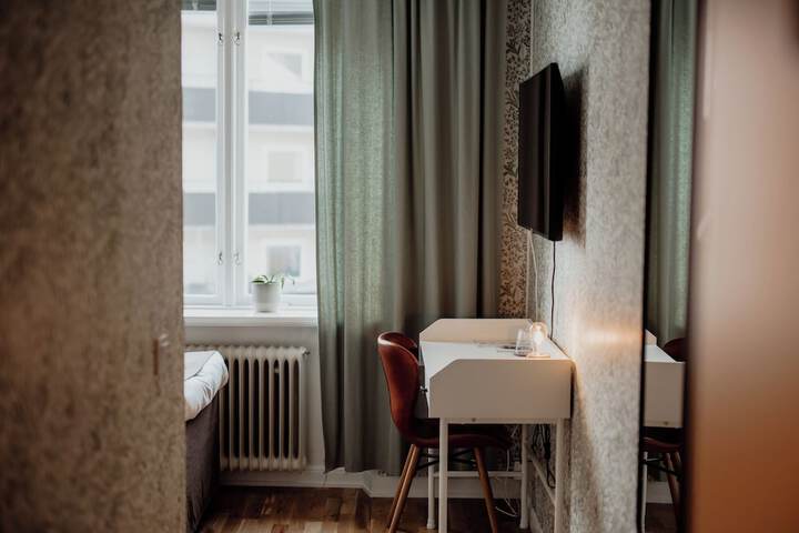 Room 48 of 50