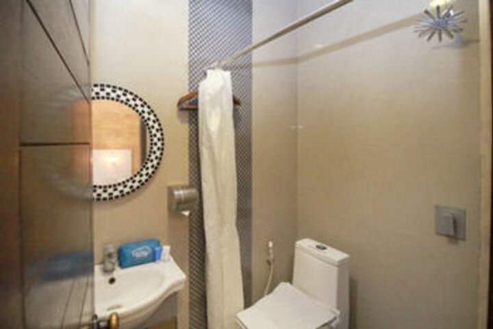 Room 2 of 24