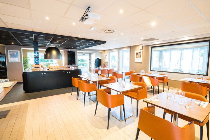 Dining Photos