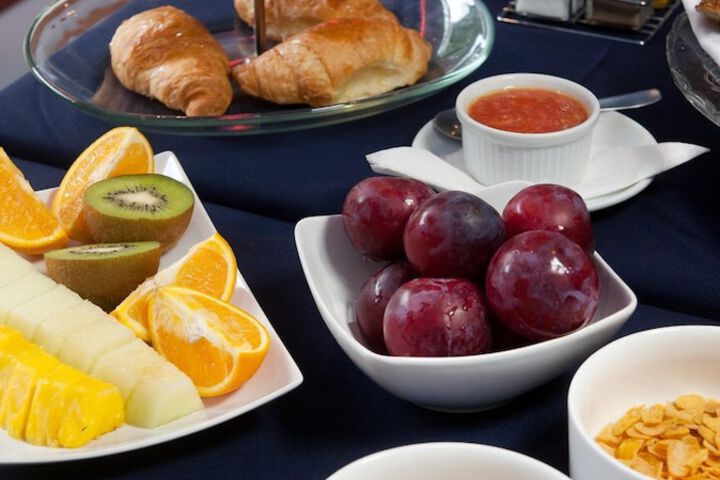 Breakfast/Coffee Service 27 of 53