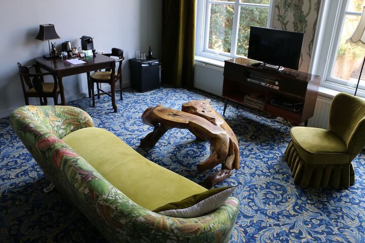 Room 16 of 21