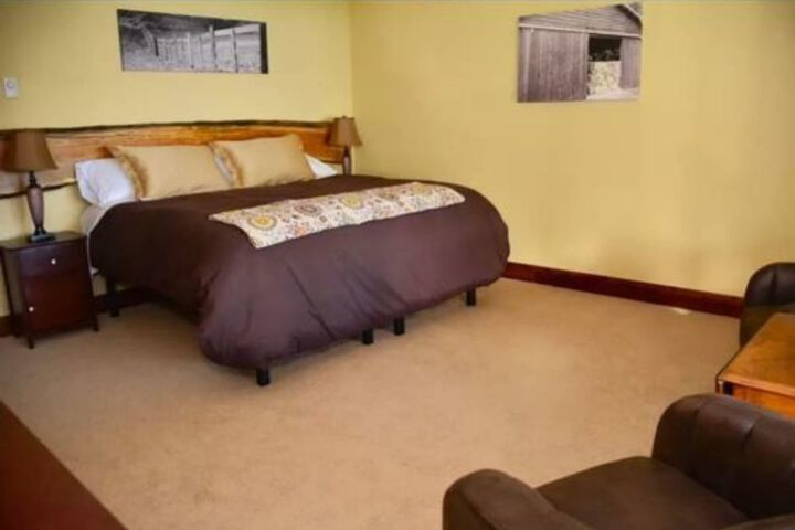 Room 5 of 40
